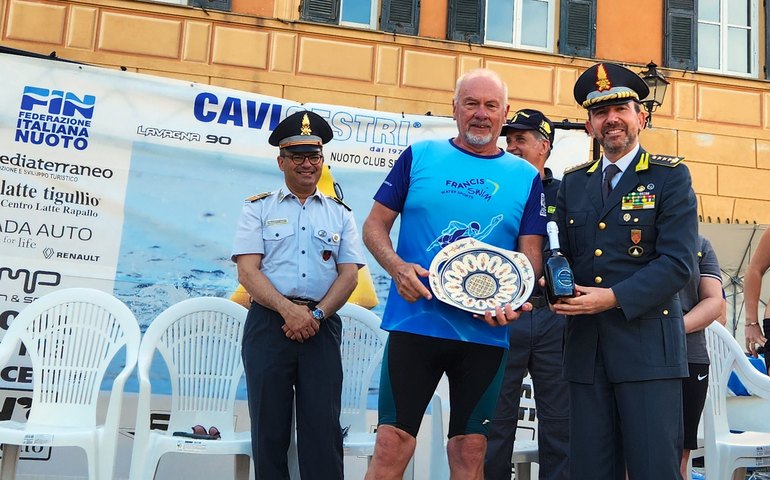 Projeto Nadando Pelos Cartões Postais é destaque no tradicional evento Cavi Sestri Levante