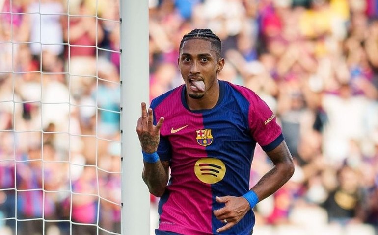 Ansu Fati volta aos treinos e brasileiro Raphinha ganha novo concorrente no ataque do Barcelona