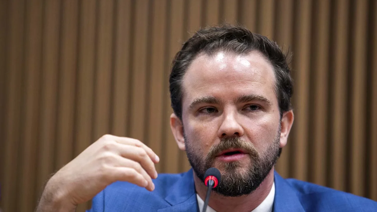 São 56 mil sites, aplicativos e plataformas derrubadas de bets ilegais no País, aponta Durigan