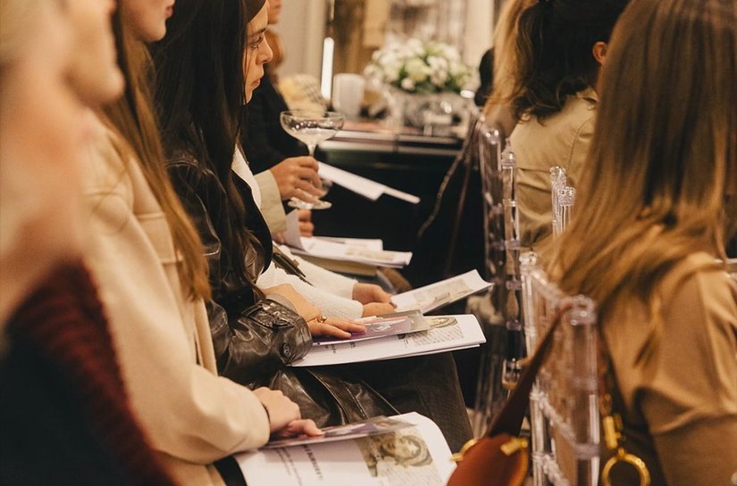 Moda encontra inspiração na literatura e cria novas formas de conexão com o público