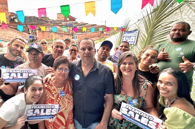 Pé nas ruas e ouvido no povo: Sales é o pré-candidato mais presente nas comunidades de Alagoas