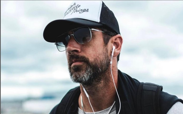 Aaron Rodgers tem ruptura no tendão de Aquiles confirmada e não joga mais nesta temporada da NFL