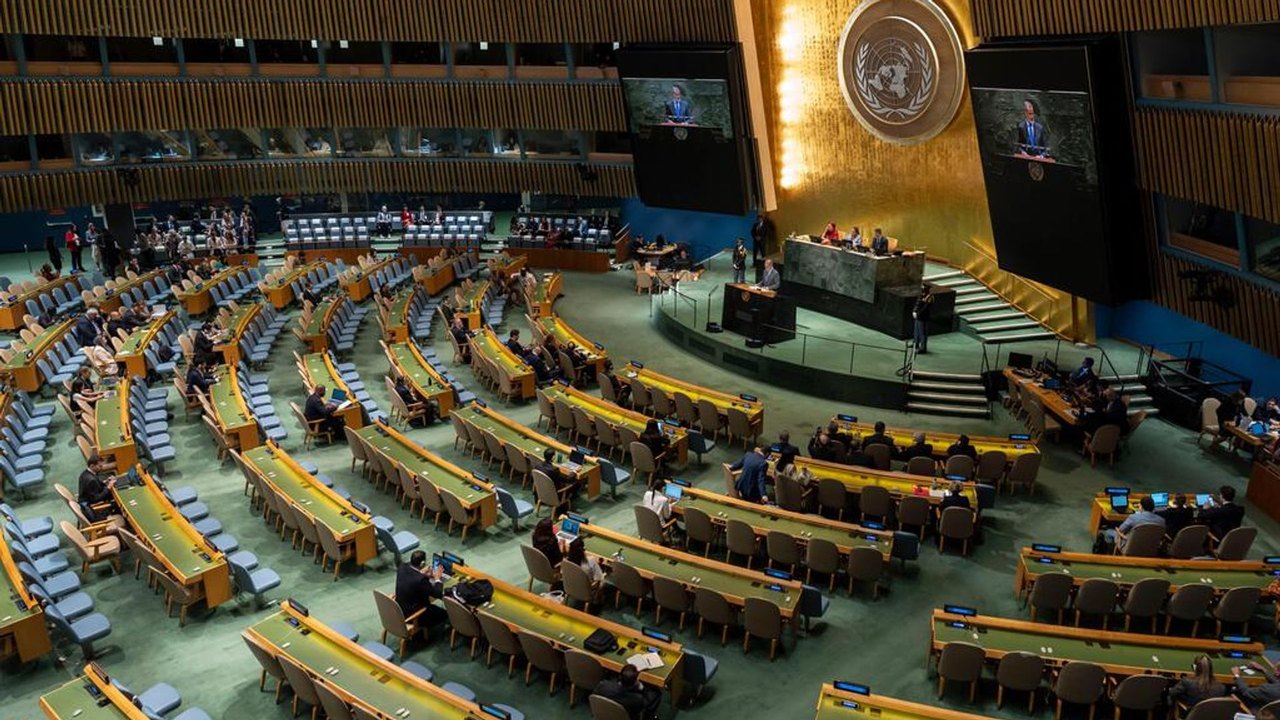 Agenda da China para a ONU prioriza paz, desenvolvimento e equidade tecnológica, afirma a mídia
