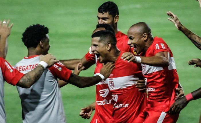 Lucão do Break chegou a quatro gols na Copa do Nordeste