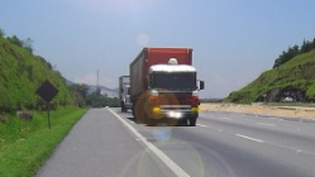 Nova lei adia a obrigatoriedade do exame toxicológico para motoristas