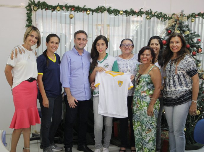 Aluna de Arapiraca vence concurso nacional de Redação da AABB