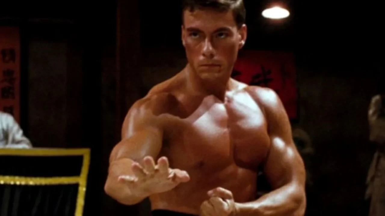 Legado de histórias: Van Damme já foi segurança em bar de Chuck Norris, morto aos 86