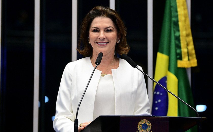 Rosana Martinelli toma posse como senadora por Mato Grosso