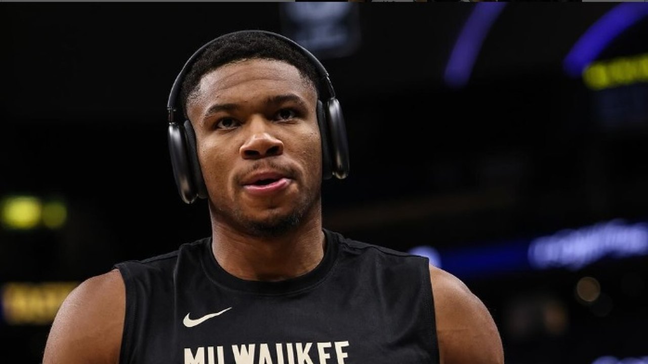 Giannis Antetokounmpo renova com os Bucks por mais de R$ 900 milhões e pode chegar ao maior salário da NBA