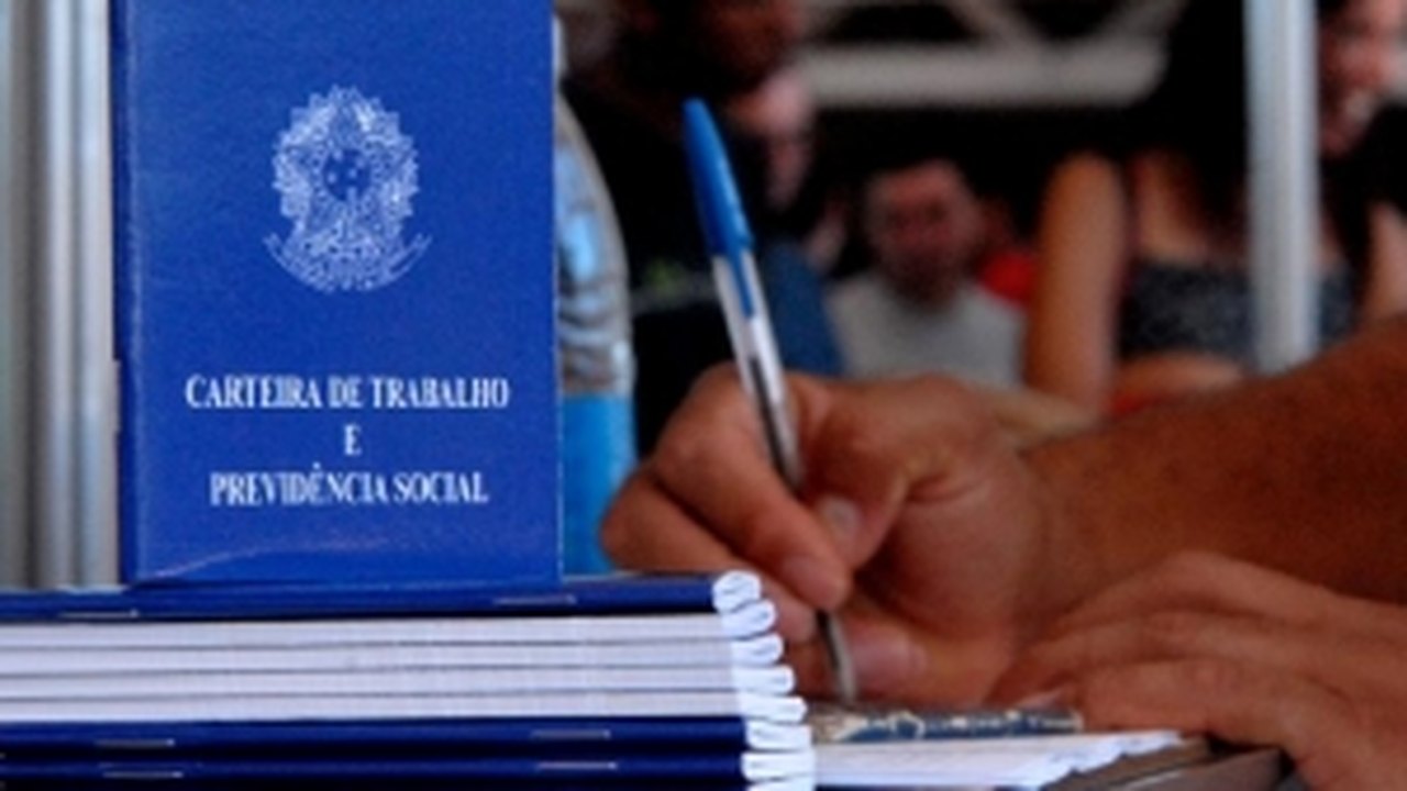 Anamatra considera inconstitucional MP do Serviço Voluntário