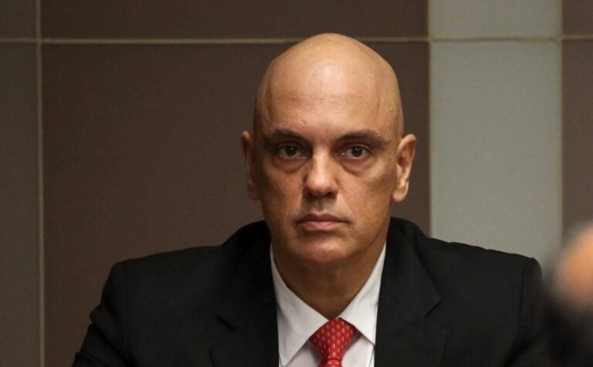 Moraes manda prender ﻿manifestantes e bloquear contas bancárias de empresários