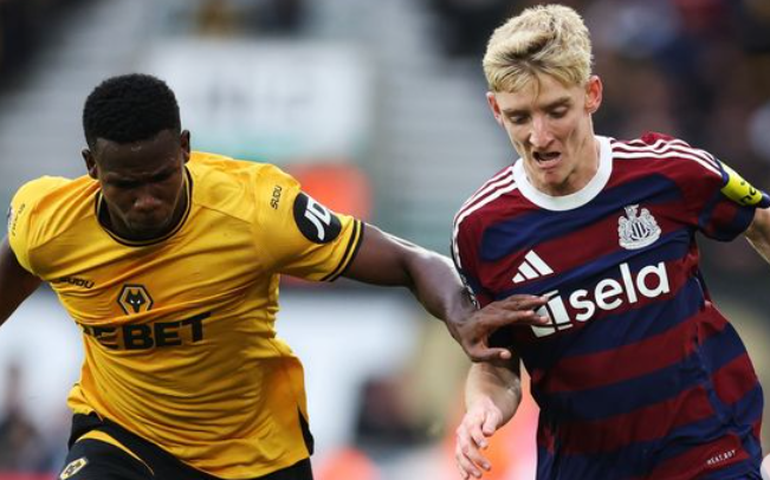 Newcastle derrota Wolverhampton em jogo com 5 brasileiros e assume o 3º lugar do Inglês