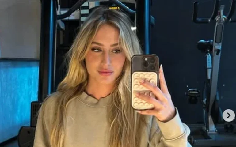 Bruna Griphao volta aos palcos em peça com André Gonçalves sobre desconhecidos que acordam nus