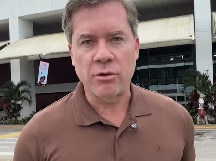 Passagens aéreas cada vez mais caras prejudicam turismo, empregos e economia, inclusive em Alagoas, alerta Marx Beltrão