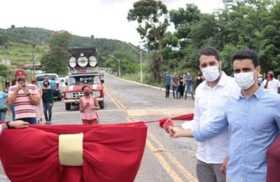 Emancipação de Santana do Mundaú é marcada por entrega de obras e Live do Bem