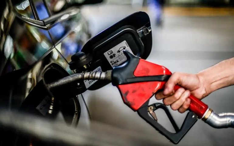 Alta do diesel nas bombas deve pressionar inflação de março, dizem especialistas