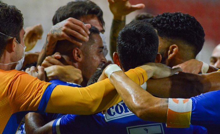 CSA abre 2 a 0 no primeiro tempo e garante vitória na Copa do Nordeste