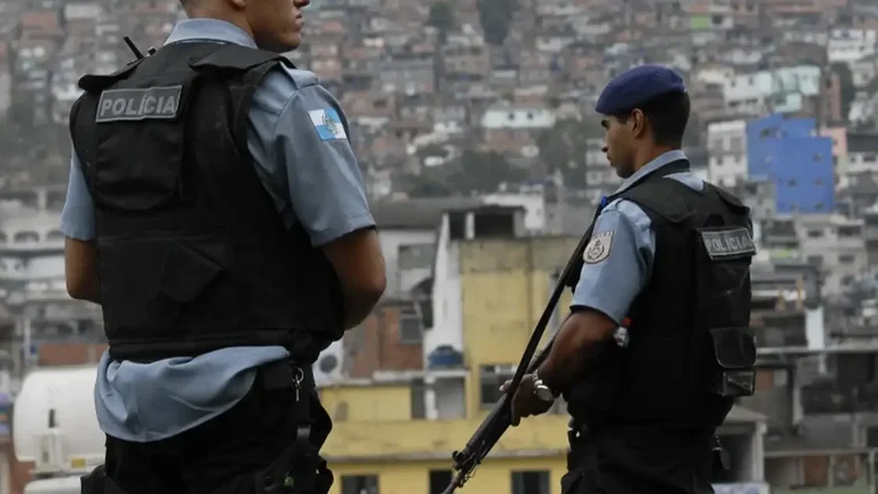 PM faz operação no Complexo do Chapadão um dia após morte de pastor durante tiroteio entre agentes e traficantes