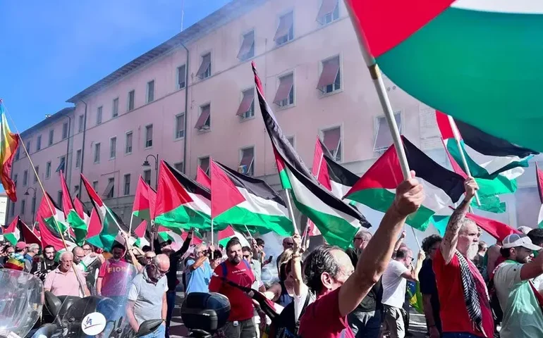 Trabalhadores na Itália fazem paralisação em protesto por Gaza