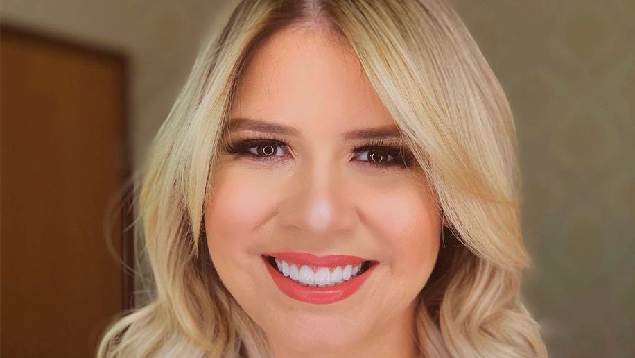 Marília Mendonça pede desculpa em live após comentário sobre trans