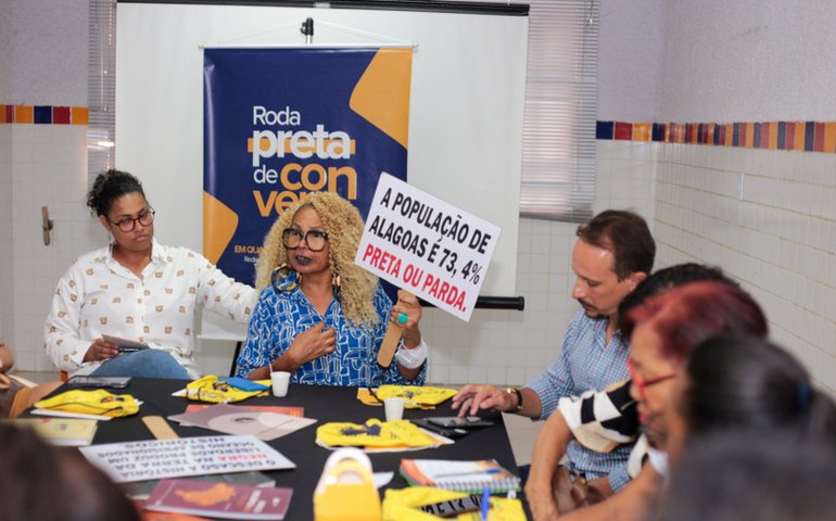 Município e instituições discutem Lei de obrigatoriedade do ensino de História e Cultura Afro-Brasileira nas escolas