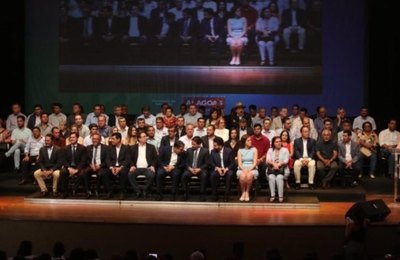 Prefeito Joaquim Beltrão participa da assinatura do termo de pactuação do Programa Escola 10