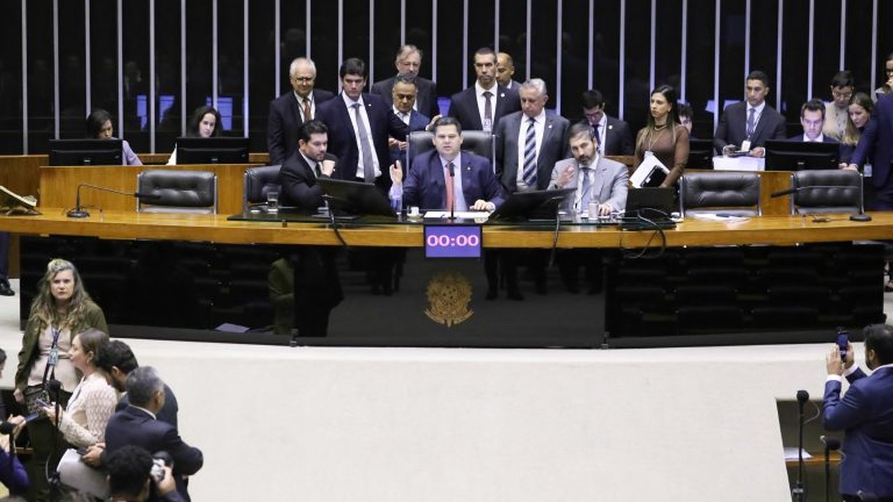 PEC da Segurança avança na Câmara e passa por mudanças após debate entre governo e Congresso; confira os principais pontos