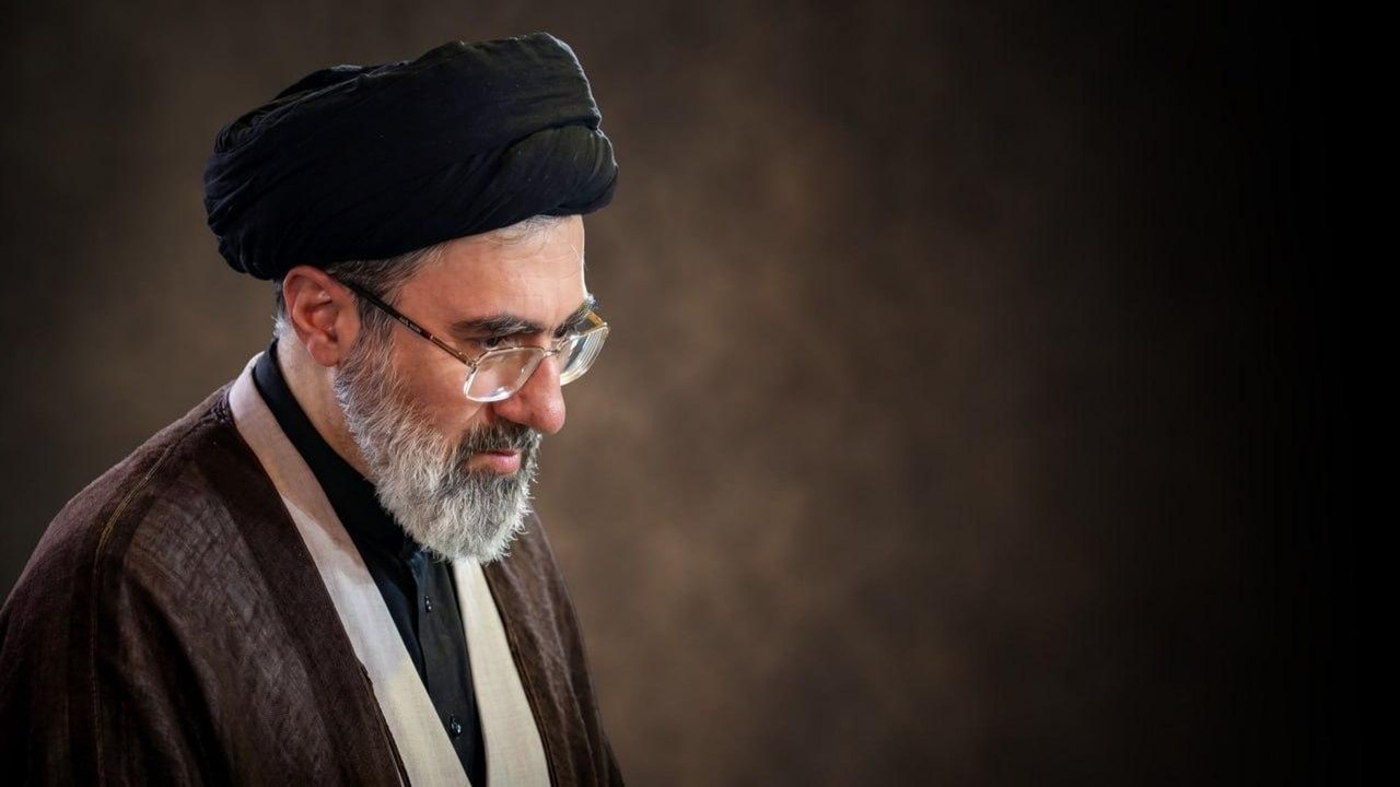 Assinatura do presidente dos EUA é 'sem valor e inválida', afirma líder supremo iraniano