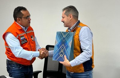 Defesa Civil vai para Blumenau conhecer aplicativo de monitoramento de chuvas e alertas