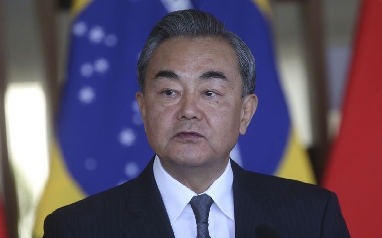 Reação dos EUA ao caso do balão foi histérica, diz ministro chinês