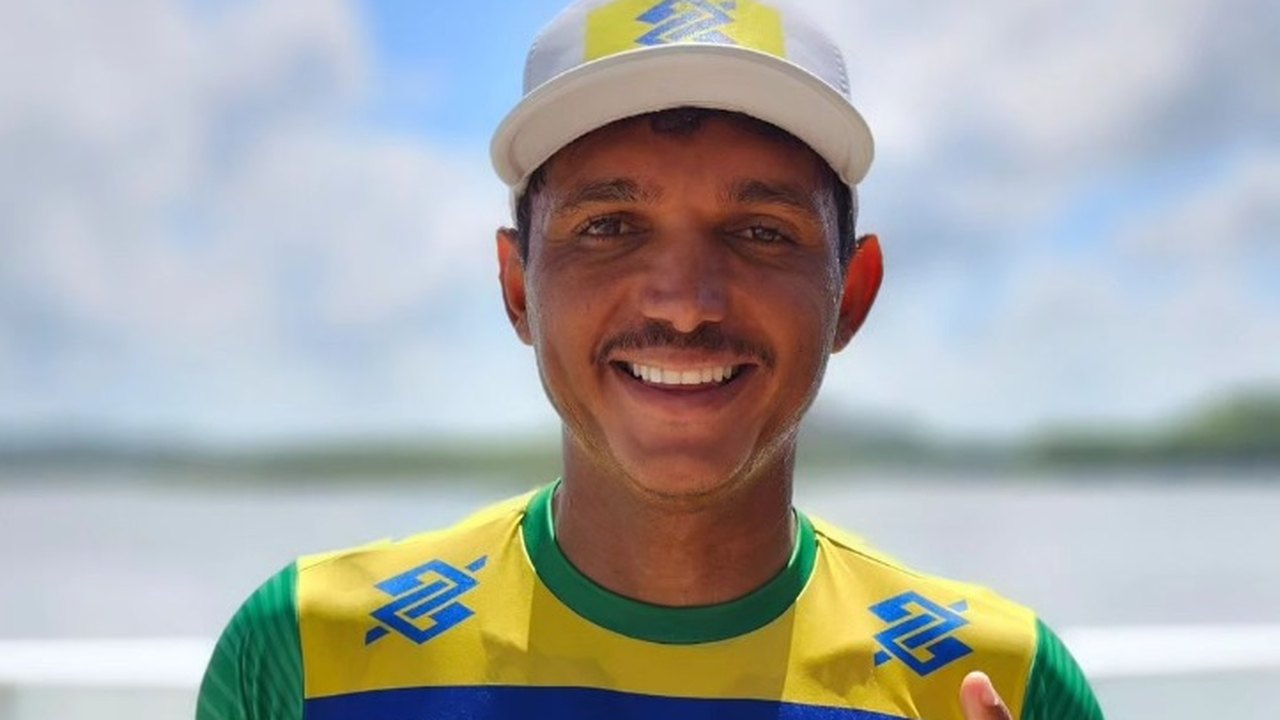 Isaquias Queiroz é superado por cubano e fica com a prata na canoagem no Pan de Santiago