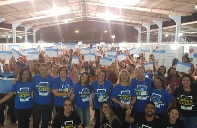 Empreendedores de Coruripe recebem certificados de conclusão de curso promovido pelo Sebrae