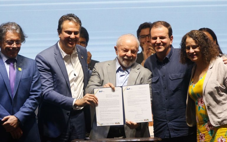 Caixa e Prefeitura do Rio assinam acordo para retomar Porto Maravilha