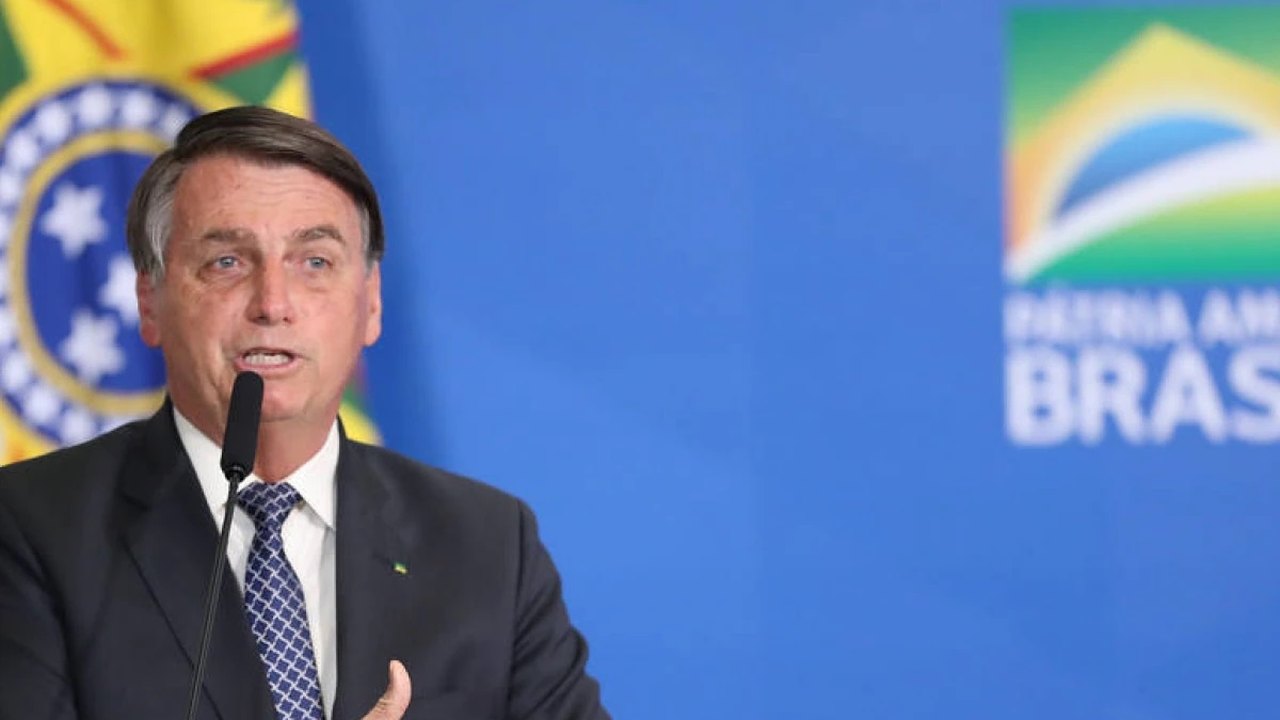 Bolsonaro: ‘após as eleições, resolverei questão do decreto das armas para vocês’
