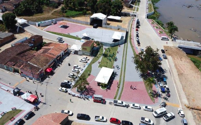 Prefeitura de Branquinha entrega reconstrução da Praça José Gomes de Freitas e da orla destruídas pela enchente