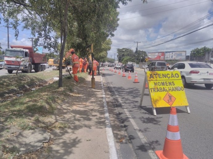 Primeiro dia de interdição tem trânsito fluido na Av. Durval de Góes Monteiro