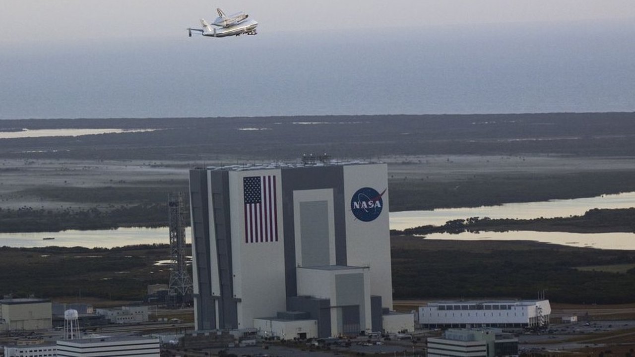 Missão da Nasa que simula Marte chega ao fim após mais de um ano, e tripulação deixa bunker; vídeo 