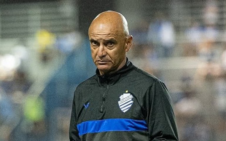 Auxiliar Adriano Rodrigues encerra ciclo vitorioso no CSA com quase 70% de aproveitamento