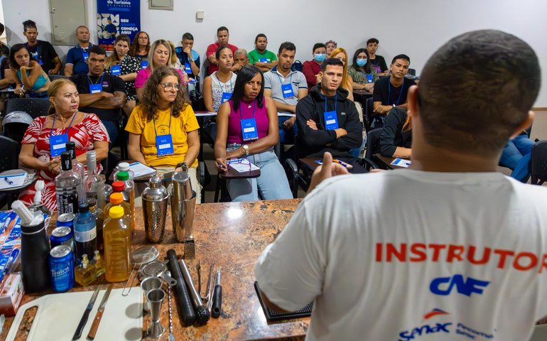 Setur disponibiliza mil vagas em cursos gratuitos em abril