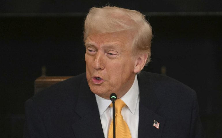 Trump sobre aumento dos preços dos automóveis devido à política de tarifas: 'Não me importo’