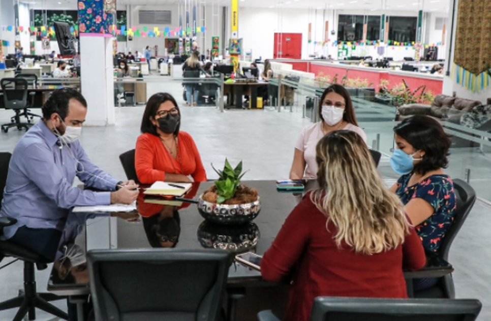 SES recebe lactantes para dialogar sobre vacinação contra a Covid-19