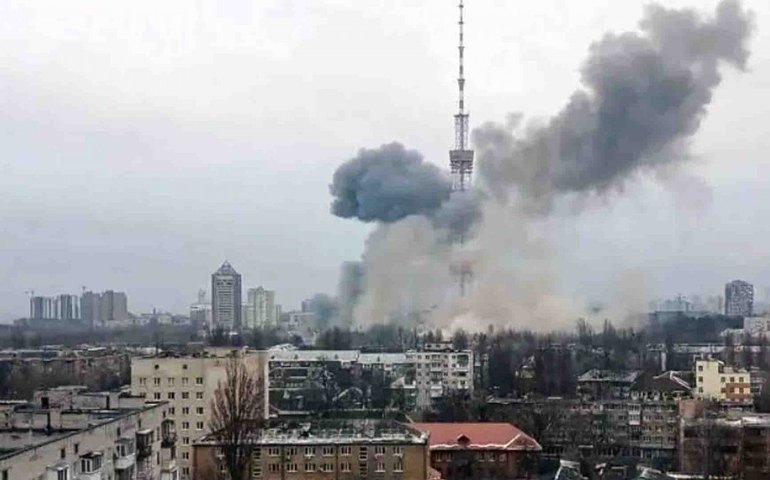 Kiev tenta restabelecer fornecimento de energia após bombardeios russos