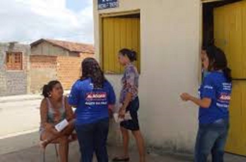 Anjos da Paz realizam ações de acolhimento em Coqueiro Seco