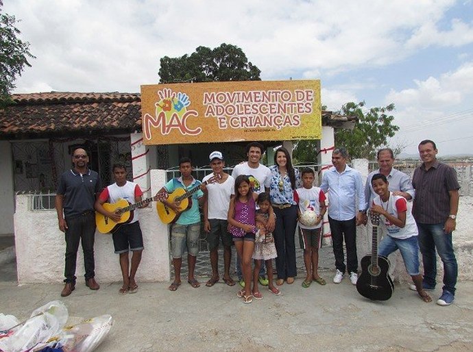 Secretária Claúdia Petuba conhece projetos e entidades esportivas de Delmiro