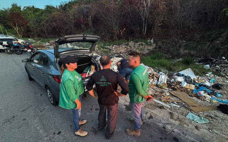 Operação Cidade Limpa coíbe descarte irregular de entulhos no bairro do São Jorge
