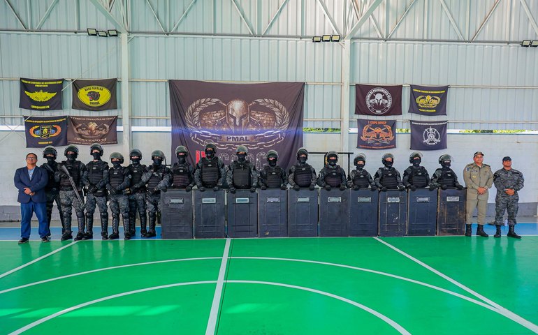 Polícia Militar forma 16 novos integrantes no Curso de Controle de Distúrbios Civis