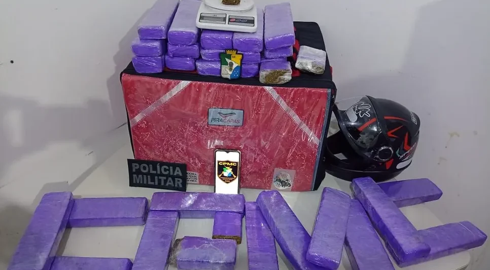 Motociclista é preso por transportar 16 quilos de maconha em mochila de delivery na Grande Aracaju