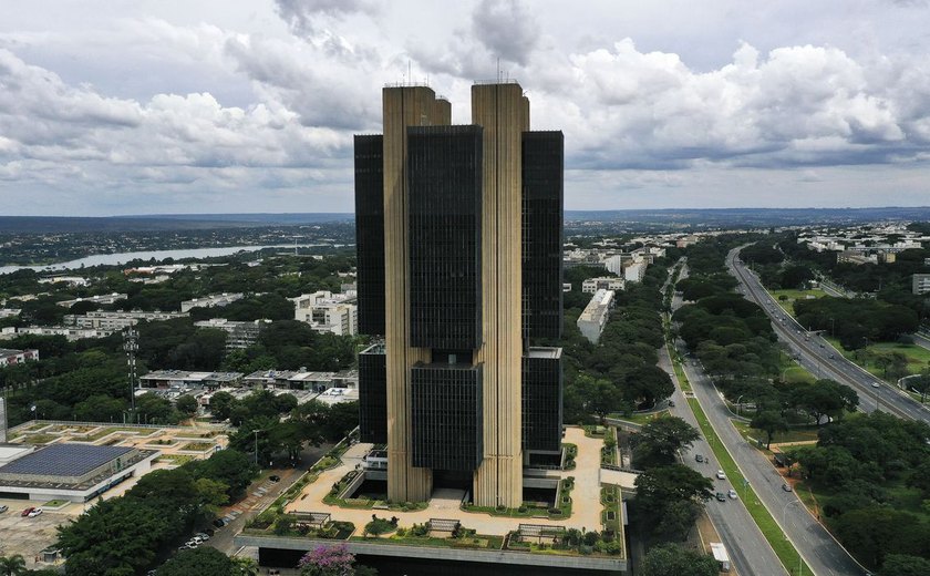 Copom mantém juros básicos da economia em 13,75% ao ano