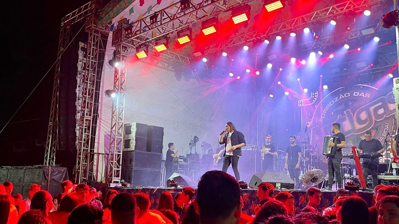Prefeitura de Branquinha encerra primeira edição do São João ‘É da nossa gente’ com shows artísticos