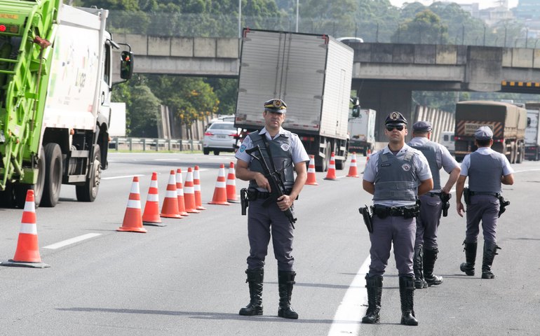 Polícia Rodoviária inicia operação para feriado de finados